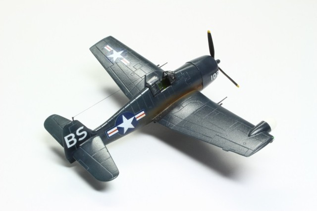 Nachtjäger Grumman F6F-5N Hellcat (1/144)