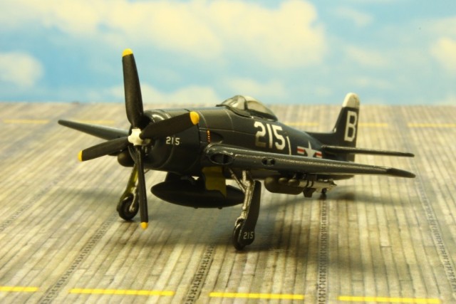 Jagdflugzeug Grumman F8F-1 Bearcat (1/144)