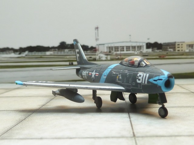 Jäger North American FJ-3 Fury (1/144)