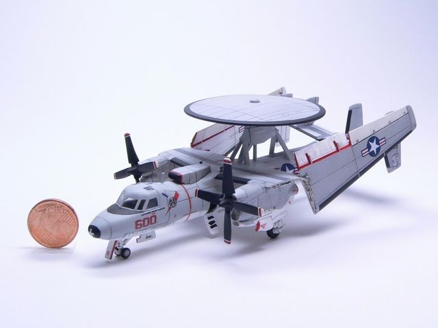 Grumman E-2C Hawkeye 1/144 von Matthias Pohl