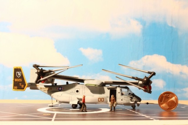 Bell-Boeing MV-22B Osprey (1/144)