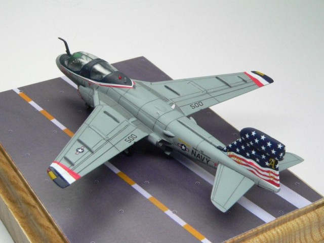 Grumman EA-6B Prowler (1/144)