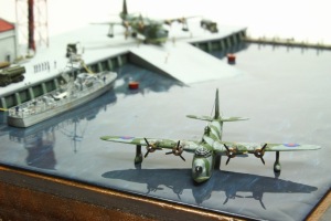 Sunderland Mk III und MTB Fairmile C (1/700)