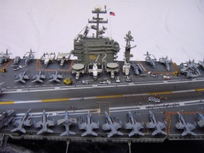 Flugzeugträger USS Abraham Lincoln (1/700)