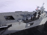 Flugzeugträger USS Bunker Hill (1/700)