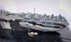 Flugzeugträger USS Bunker Hill (1/700)