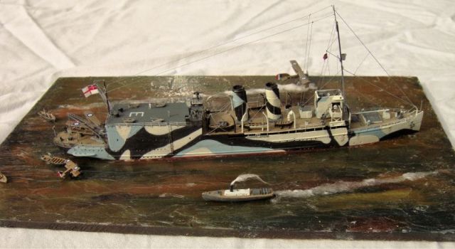 Britischer Seeflugzeugtender HMS Engadine (1/700)