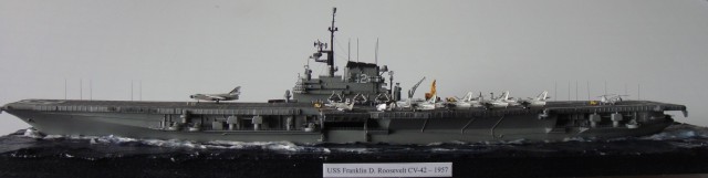 Flugzeugträger USS Franklin D. Roosevelt (1/700)