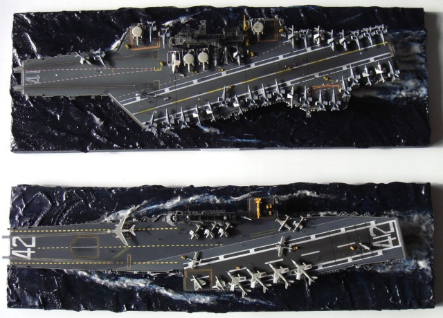 Flugzeugträger USS Franklin D. Roosevelt und USS Midway (1/700)