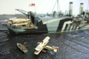 Seeflugzeugträger HMS Pegasus (1/700)