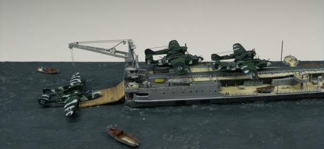 Katapultschiff Bussard (1/700)