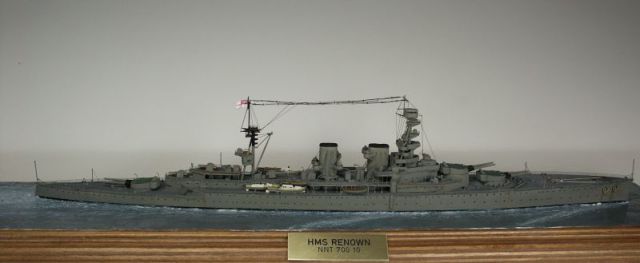 Britischer Schlachtkreuzer HMS Renown (1/700)