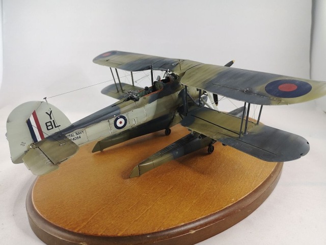 Schwimmerflugzeug Fairey Swordfish Mk I (1/48)