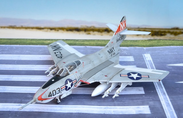 Jagdflugzeug Grumman F9F-8B Cougar (1/48)