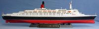 RMS Queen Elizabeth 2 in 1/450 von Steffen Franke