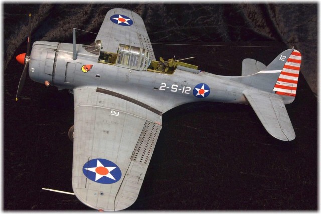 Sturzkampfbomber Douglas SDB-3 Dauntless (1/18)
