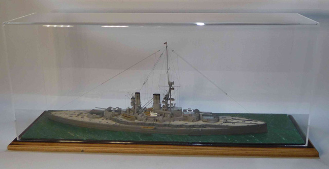 Schlachtschiff Bayern (1/350)