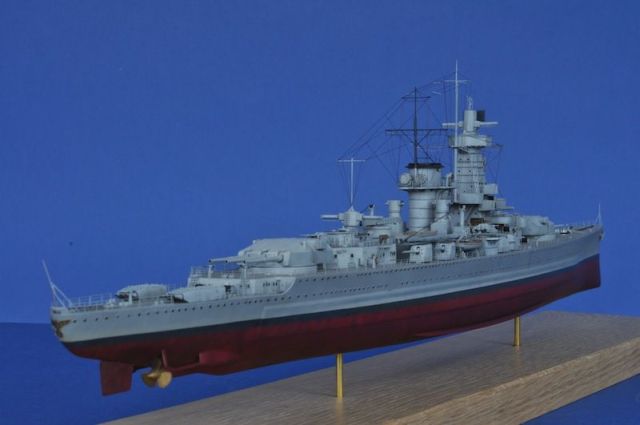 Schwerer Kreuzer (Panzerschiff) Admiral Graf Spee (1/350)