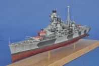 Schwerer Kreuzer Admiral Hipper (1/350)