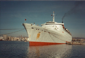 Queen Elizabeth 2 1982 in Malaga